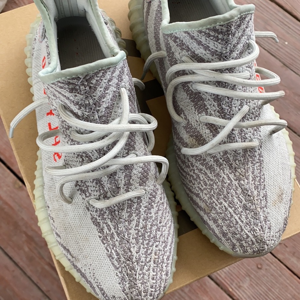Yeezy 350 v2 blue tints
